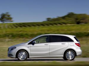 Mercedes-Benz B180 BlueEFFICIENCY 2011 года